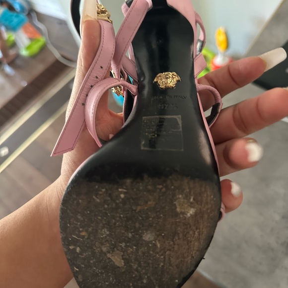 Pink Versace heels - Picture 2 of 3
